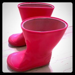 Pink toddler rain boots